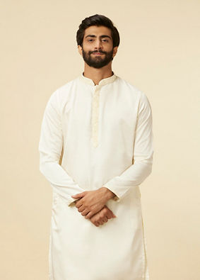 alt message - Manyavar Men Warm White Sequinned Striped Kurta Set image number 0